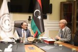Al-Qayeb meets with the President of UoT.