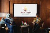The Minister of Culture discusses with her Indonesian counterpart ways to enhance cultural (…)