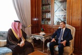 Dabaiba meets with the Saudi chargé d'affaires and hands him a letter to Defense Minister&nbsp;(…)