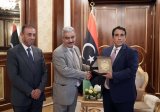 Al-Manfi meets with the Palestinian President's special envoy