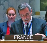 The French representative to the Security Council calls on the Libyan authorities to cooperate with the (…)