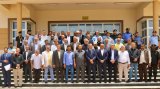 Al-Juwaifi meets with a number of municipal mayors to discuss the difficulties facing municipal (…)