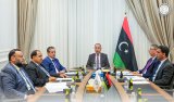 Al-Baour discusses with the directors of the departments at the Ministry of Foreign Affairs the (…)